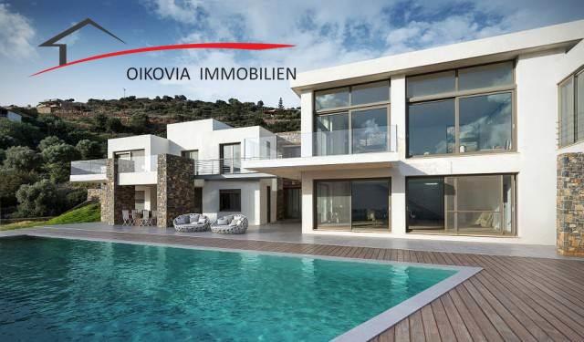 Luxuriöse freistehende Villa mit herrlichem Panoramablick zu verkaufen