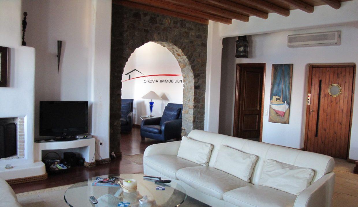 Luxury-Villa-on-Mykonos-Within-Walking-Distance-of-the-Beach-Villa-Delphinus-133072